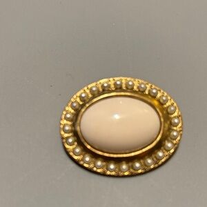 Elegant Gold and Cream Brooch